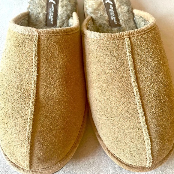 American Eagle Men’s slip-on slipper, never wore.  Size 10 - Picture 6 of 7